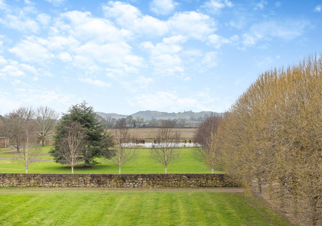The Hall At Bryn Tanat Llanymynech Exterior photo